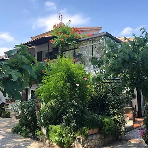 https://lou-levens.fr-provencehotel.com